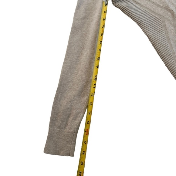 Victoria Secret Long Sleeve Sweater Dress Size S/P - Picture 13 of 17